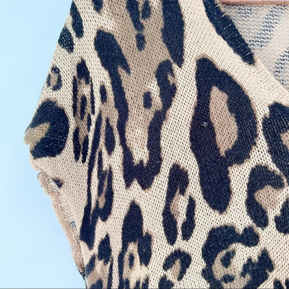 Show Me Your Mumu Carter Tunic in Leopard Knitten - Picture 5 of 10